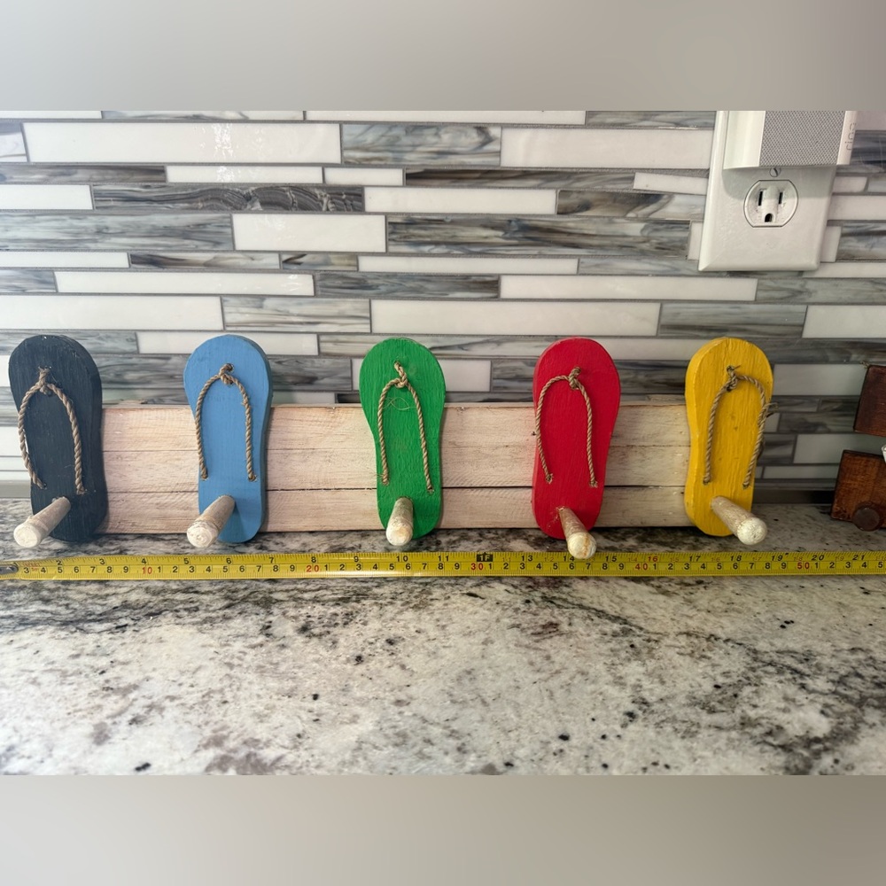 Colorful Flip-Flop Wall Hooks